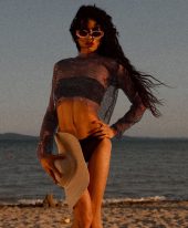 Suzii D